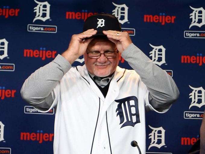 The Detroit Tigers new manager Ron Gardenhire tries